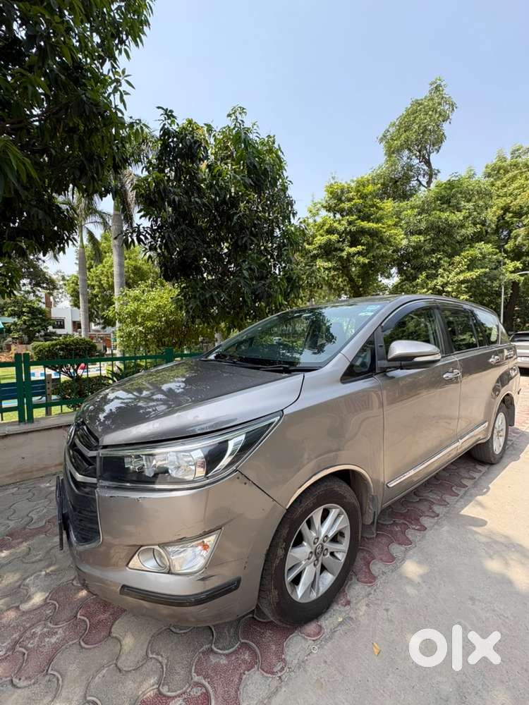 Toyota Innova Crysta 2017 Model Diesel Manual