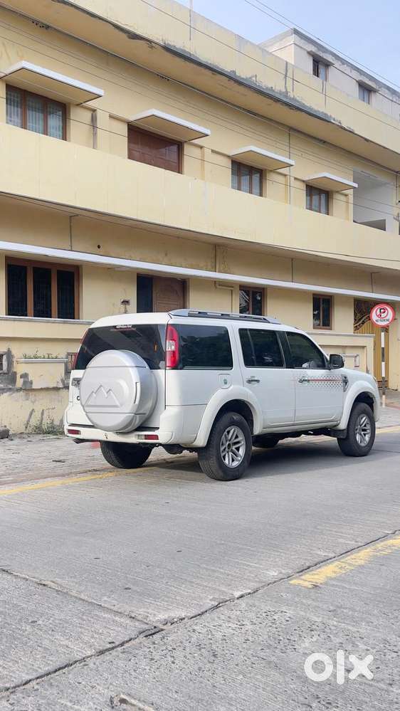 Ford Endeavour 2.2 Trend Mt 4x4, 2010, Diesel