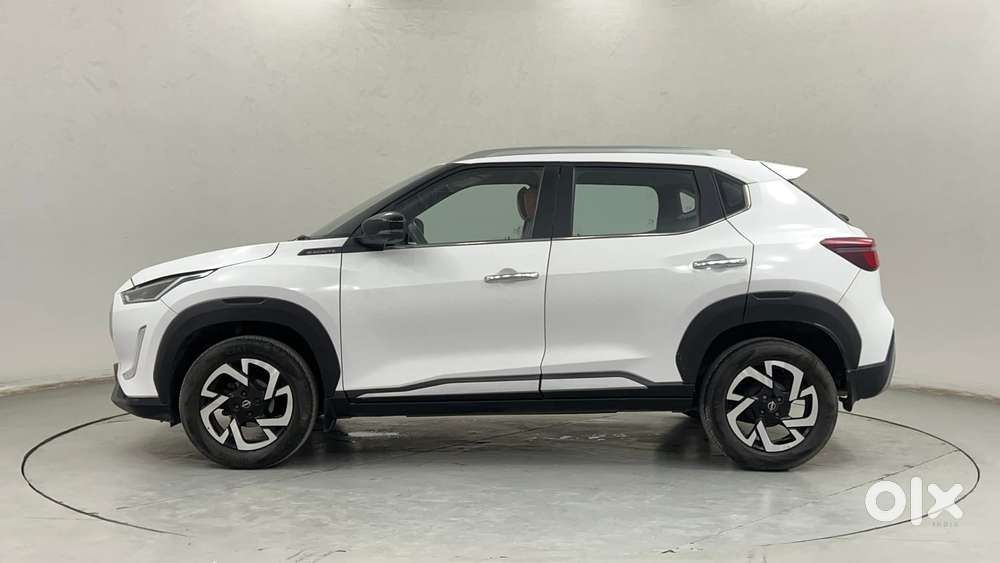 Nissan Magnite 1.0 Xv Premium Turbo Cvt, 2022, Petrol