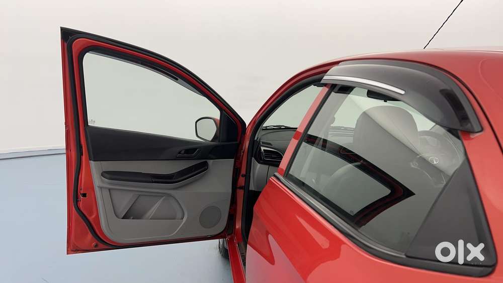 Tata Tiago 1.2 Revotron Xt Option, 2021, Petrol