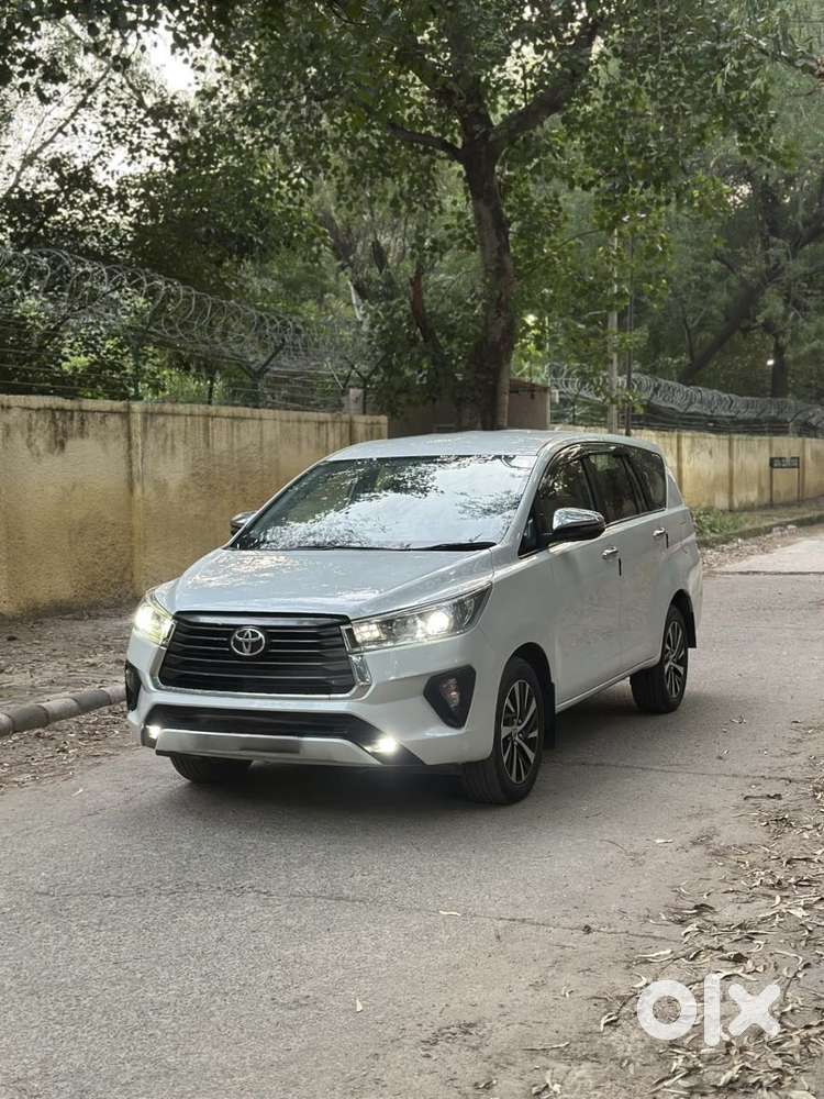Toyota Innova Crysta [2020-ongoing] 2.4 Zx 7 Str, 2022, Diesel