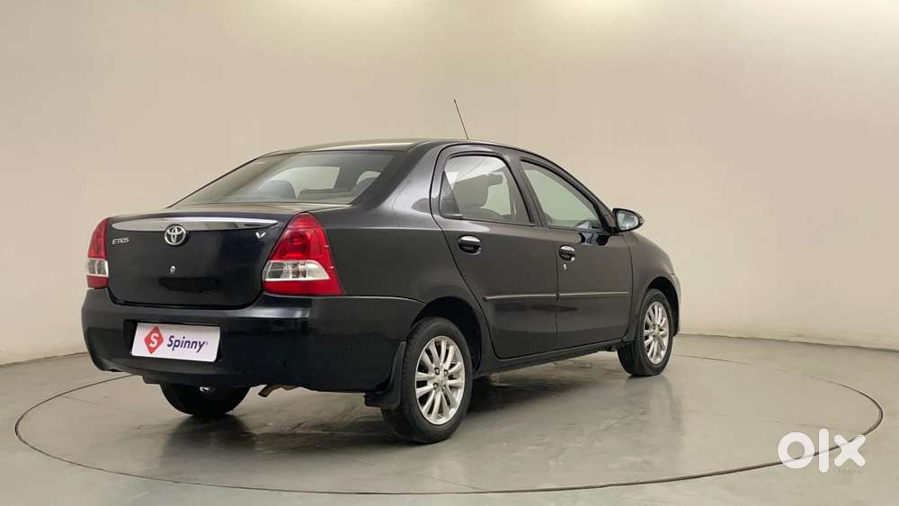 Toyota Etios V, 2013, Petrol