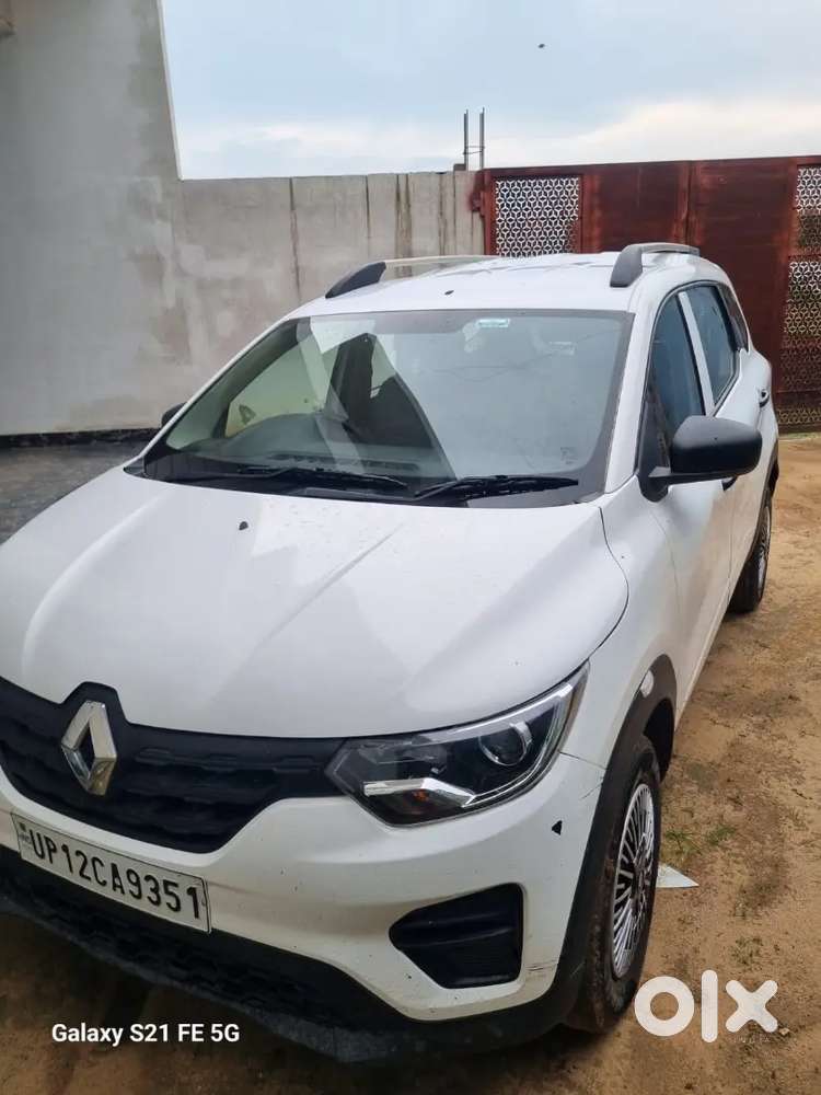 Renault Triber 1.0 Rxe 2025 Car