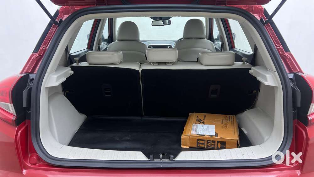 Mahindra Xuv300 W8 Option Dual Tone, 2021, Petrol