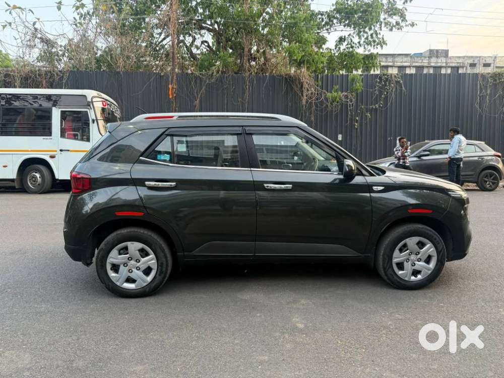 Hyundai Venue S, 2020, Petrol