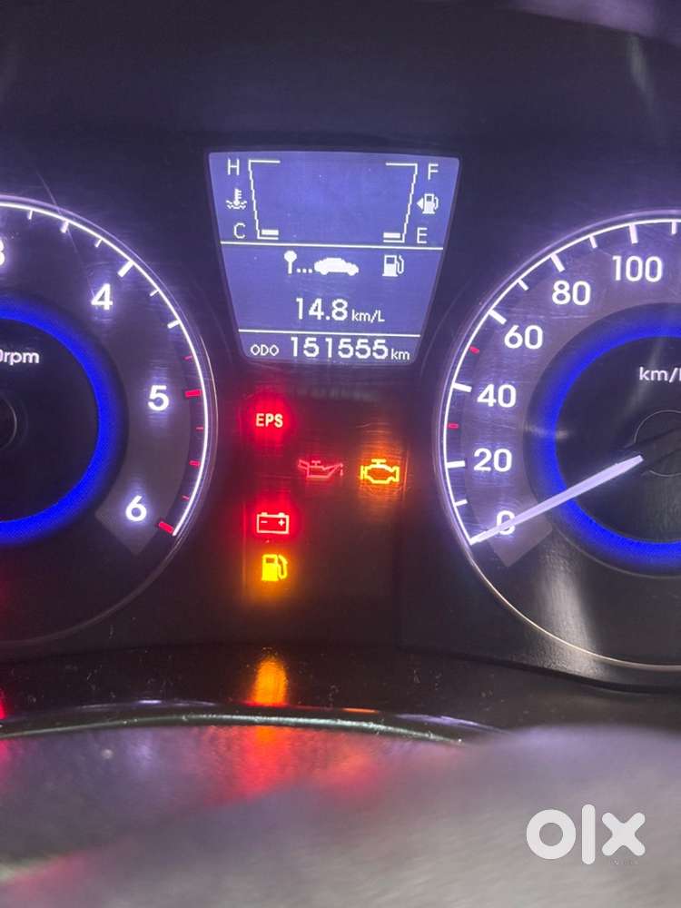 Hyundai Fluidic Verna 2012