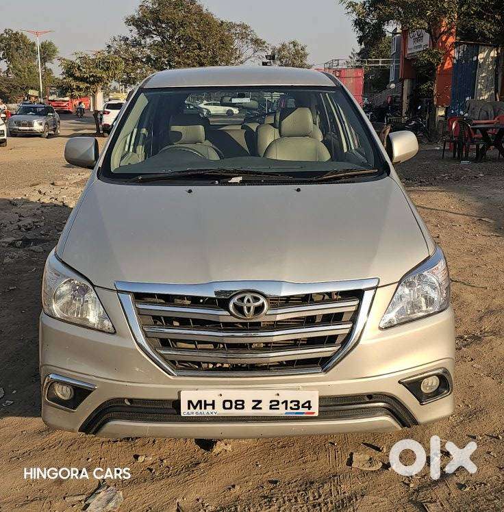 Toyota Innova 2.5 G (diesel) 8 Seater Bs Iv, 2012, Diesel