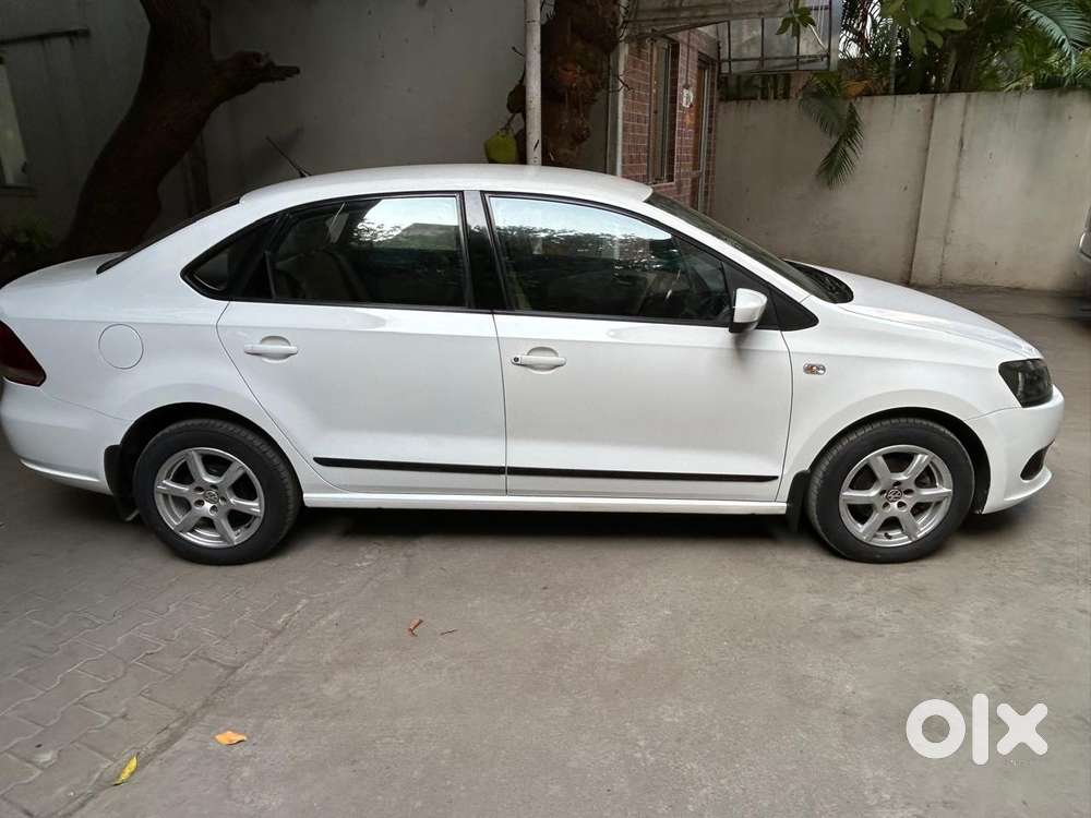 Volkswagen Vento 1.6 Highline Plus 16 Alloy, 2014, Petrol