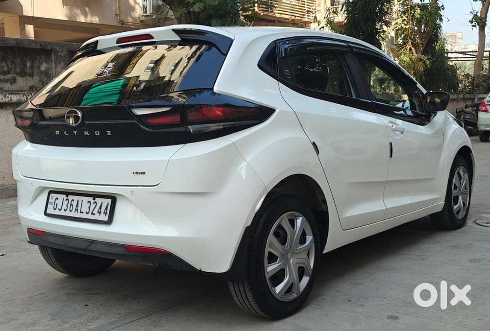 Tata Altroz 1.2 Xm Plus, 2024, Cng & Hybrids