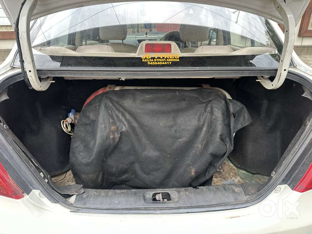 Maruti Suzuki Swift Dzire 1.2 Lxi Bsiv, 2012, Cng & Hybrids