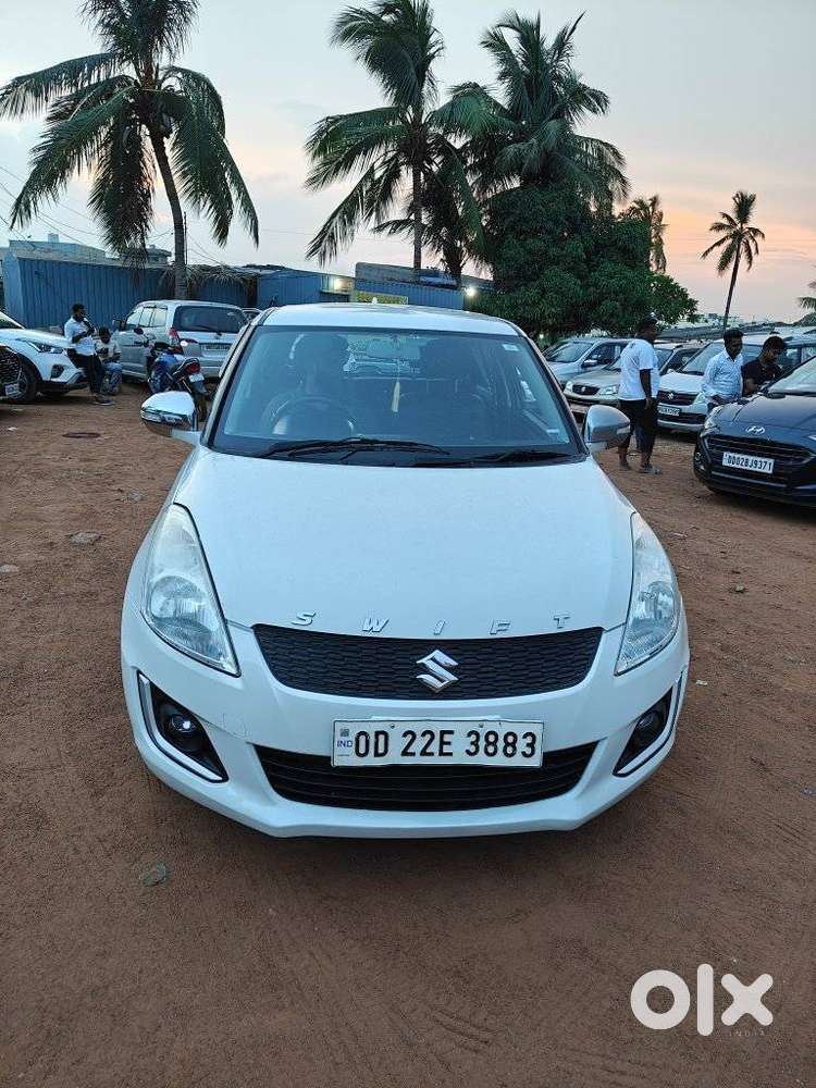 Maruti Suzuki Swift Vxi Optional, 2016, Petrol