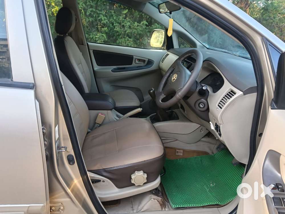 Toyota Innova 2009-2011 2.0 Gx 8 Str, 2011, Diesel