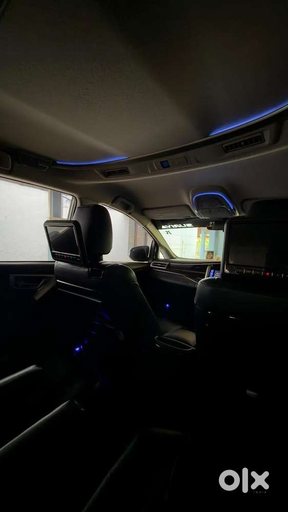Toyota Innova Crysta 2016 Diesel Well Maintained