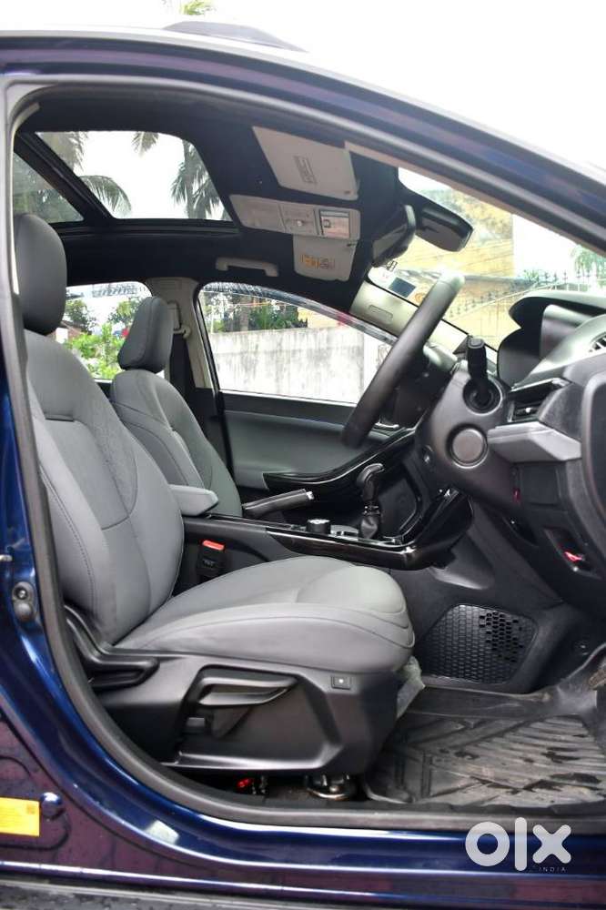 Tata Nexon, 2025, Petrol