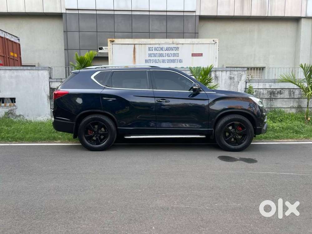 Mahindra Alturas G4 4x2 At, 2022, Diesel