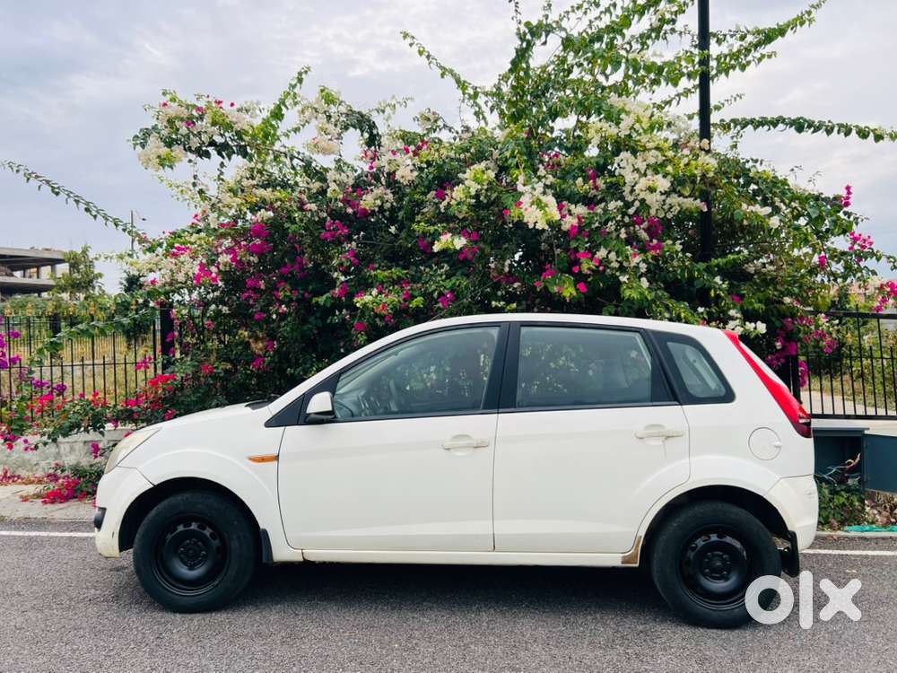 Ford Figo 2010 Petrol Manual