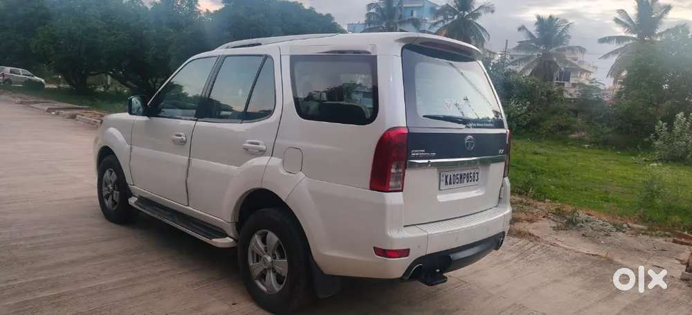 Tata Safari Storme 2014