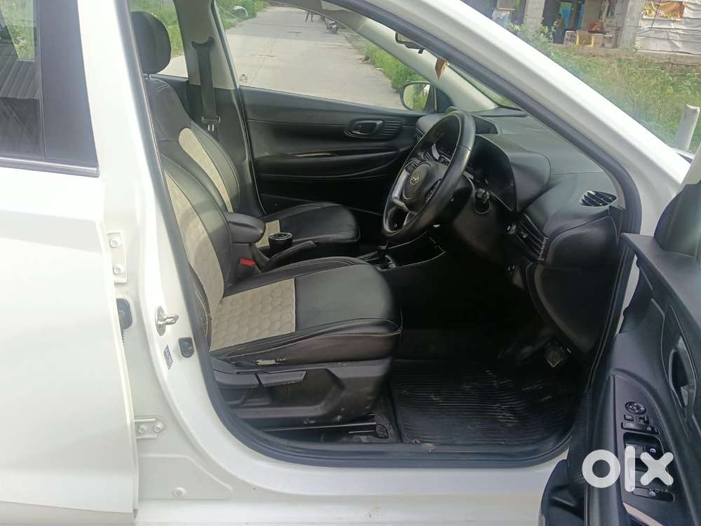 Hyundai I20 Asta 1.2 Ivt, 2022, Petrol