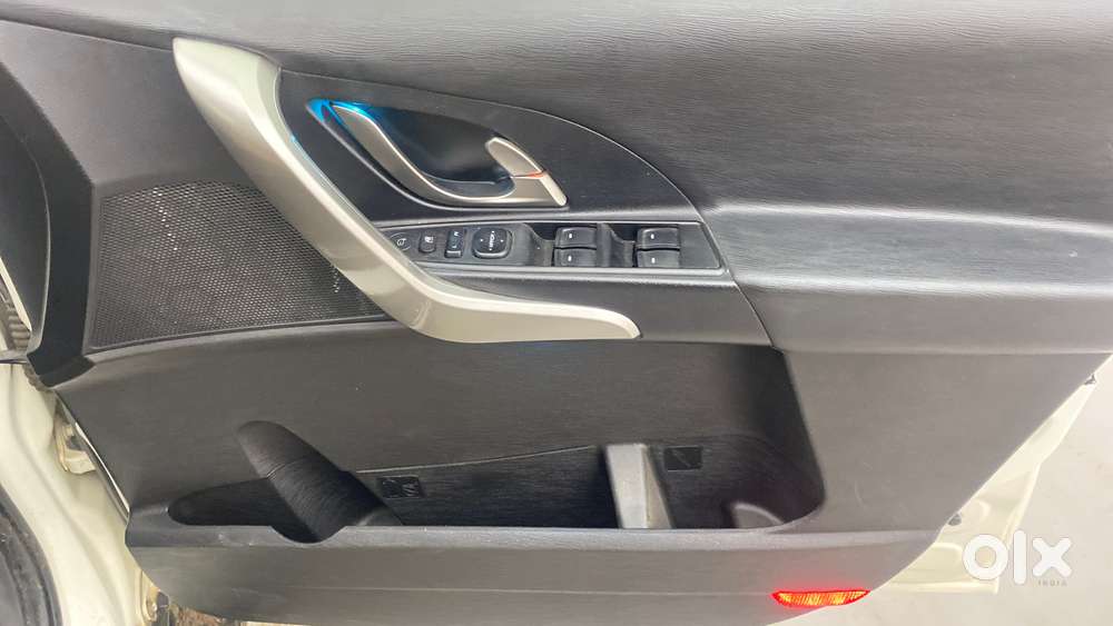 Mahindra Xuv500 W9 At 1.99, 2018, Diesel