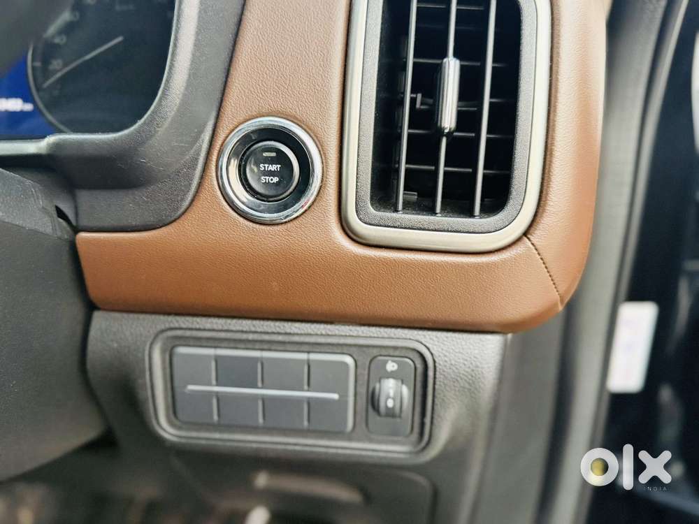 Mahindra Scorpio N Z8 Petrol Mt 7 Str, 2024, Petrol