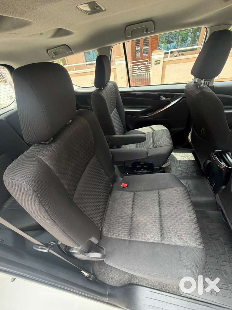 Toyota Innova Crysta 2.8 Gx At, 2016, Diesel