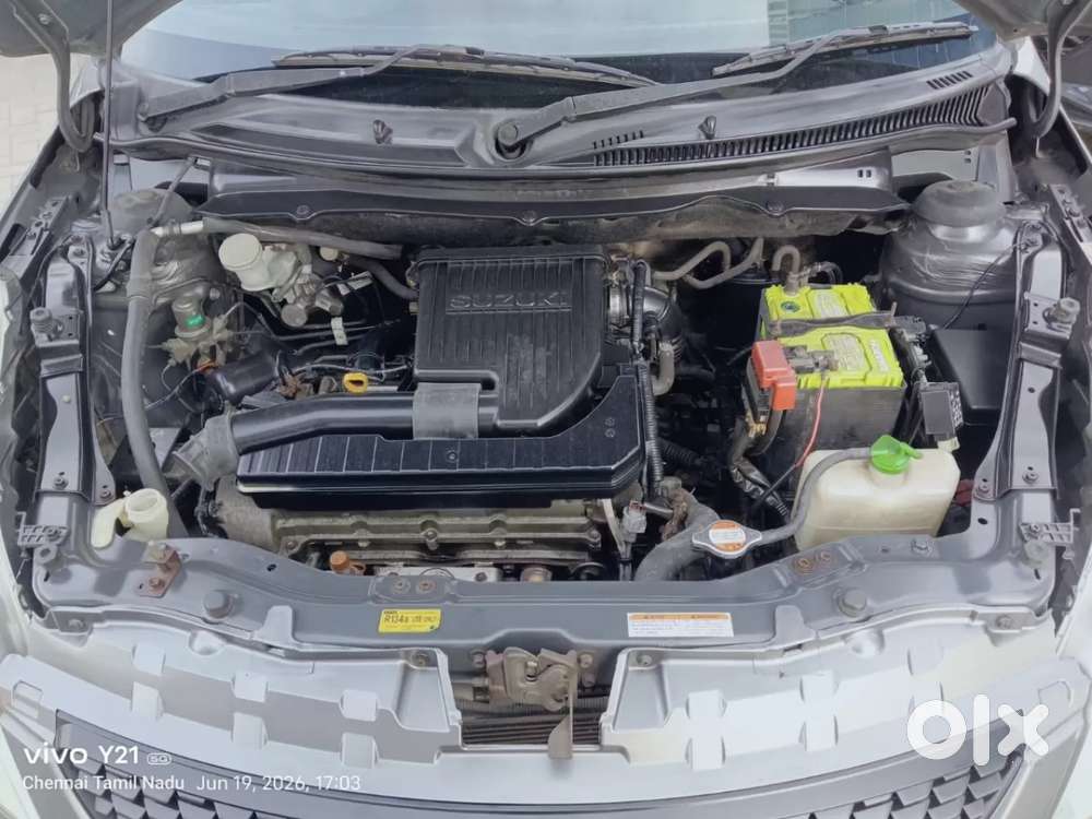 Maruti Suzuki Swift Vxi, 2012, Petrol