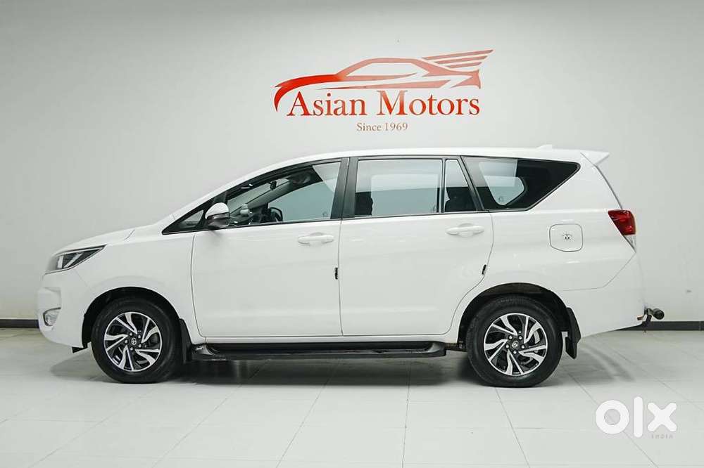 Toyota Innova Crysta 2.4 G Plus Mt 7 Str, 2024, Diesel