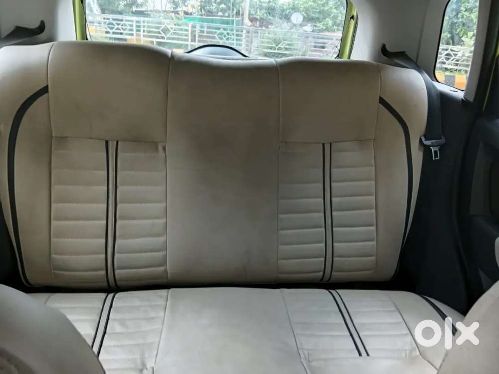 Ford Figo Petrol Zxi 2012 Second Owner