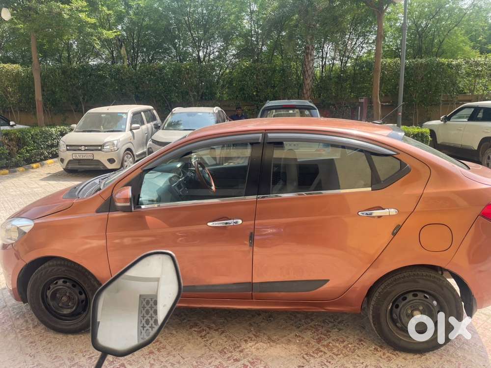 Tata Tigor Petrol 2017