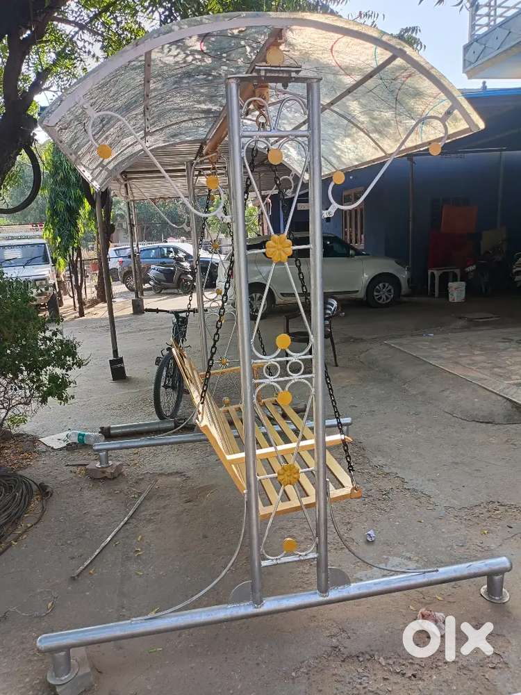Heavy Duty Iron Swing Jhoola with Canopy for Sale