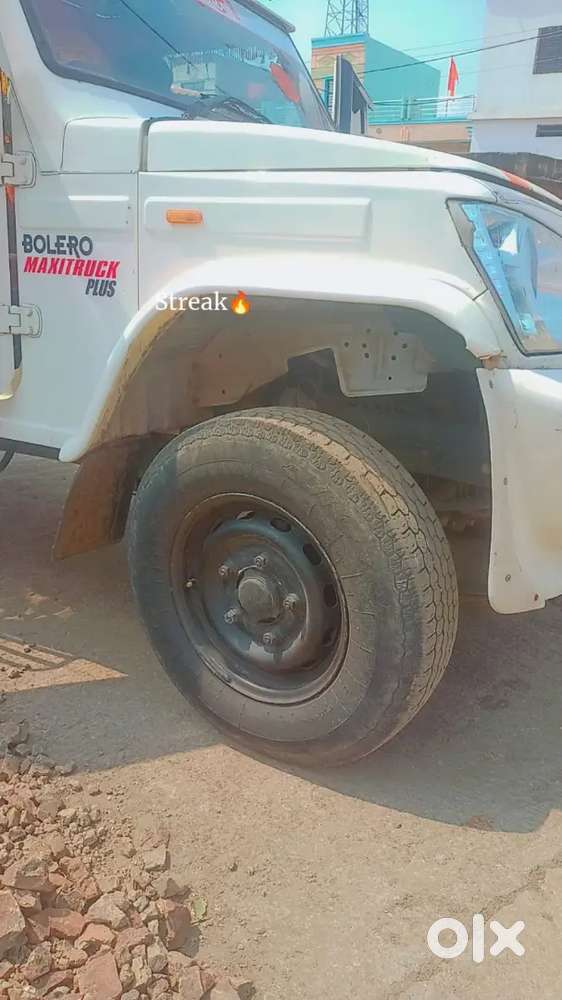 Bolero Maxitruck Mini Pic Up