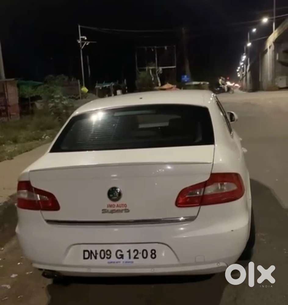 Skoda Superb 2011 Model