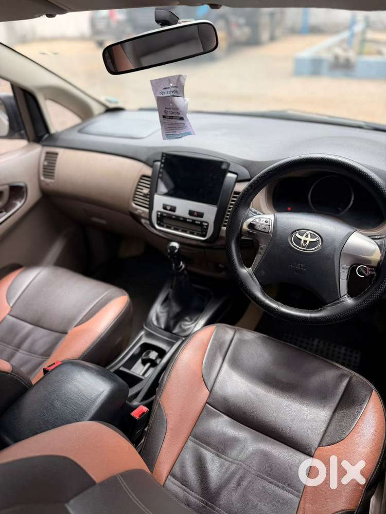 Toyota Innova 2.5 V 7 Str, 2016, Petrol