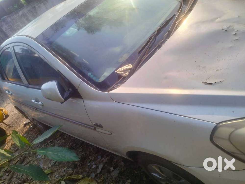 Hyundai Verna2011 Petrol Car Sales 2.2l