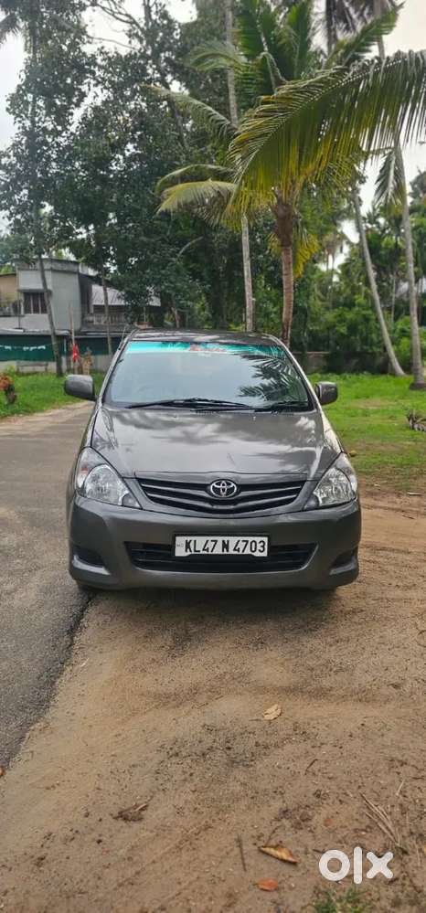 Toyota Innova 2011 Diesel Well Maintained