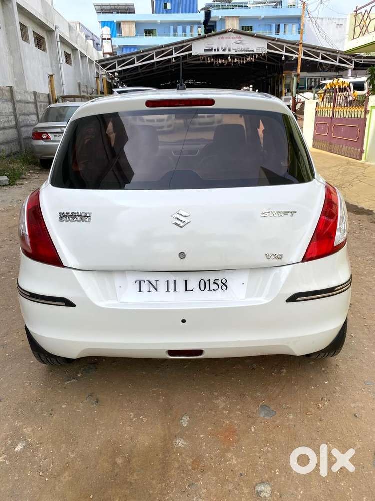 Maruti Suzuki Swift Vxi + Manual, 2015, Petrol