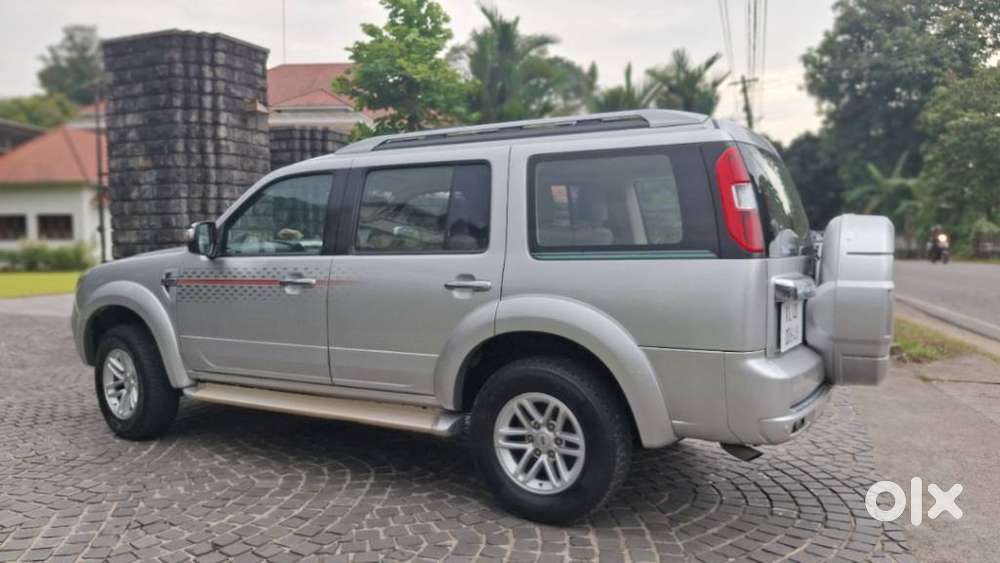 Ford Endeavour 3.2 Titanium At 4x4, 2010, Diesel