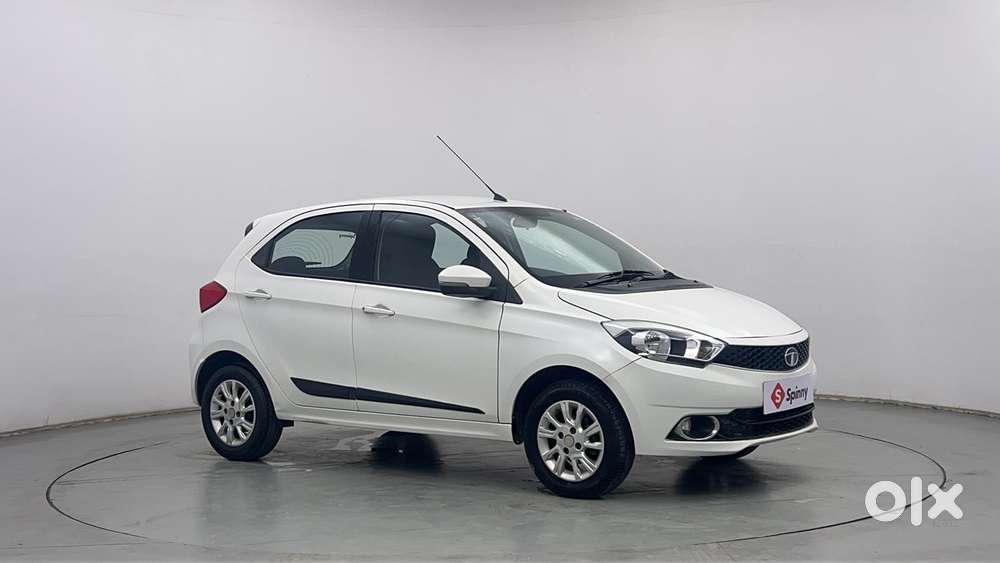 Tata Tiago Xza, 2017, Petrol