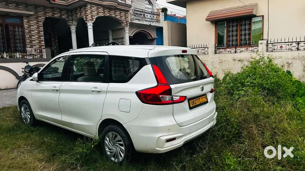 Maruti Suzuki Ertiga Vxi 2025