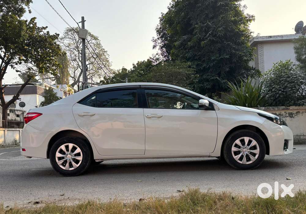 Toyota Corolla Altis [2017-2020] 1.8 J, 2017, Diesel