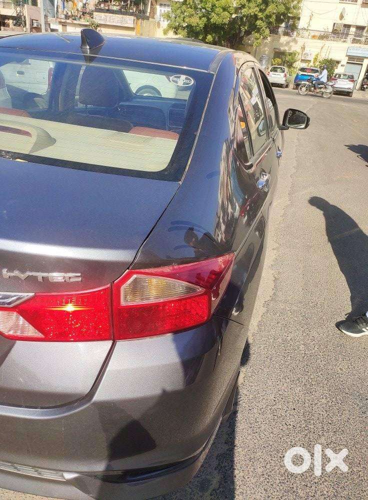 Honda City V At Sunroof I-vtec, 2017, Petrol