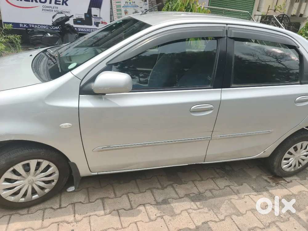 Toyota Etios 1.5 G 2011