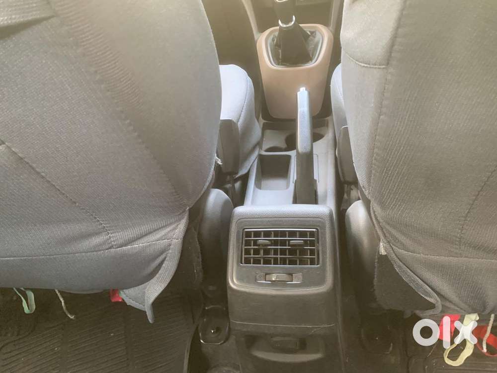 Hyundai Grand I10 Asta Option, 2016, Petrol