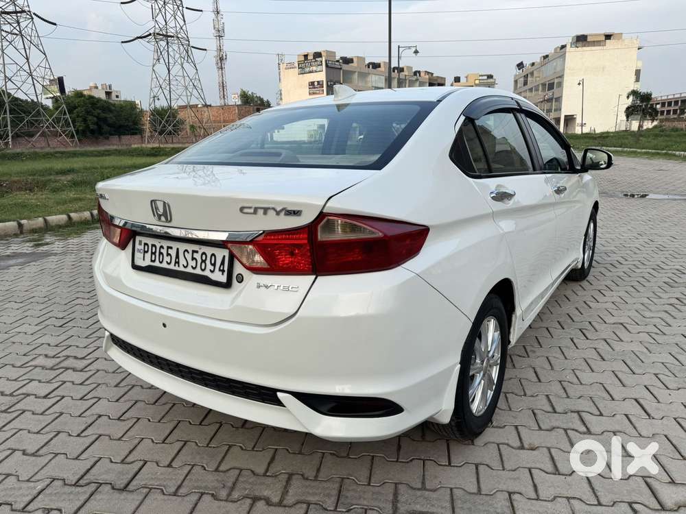 Honda City I-vtec Sv, 2018, Petrol