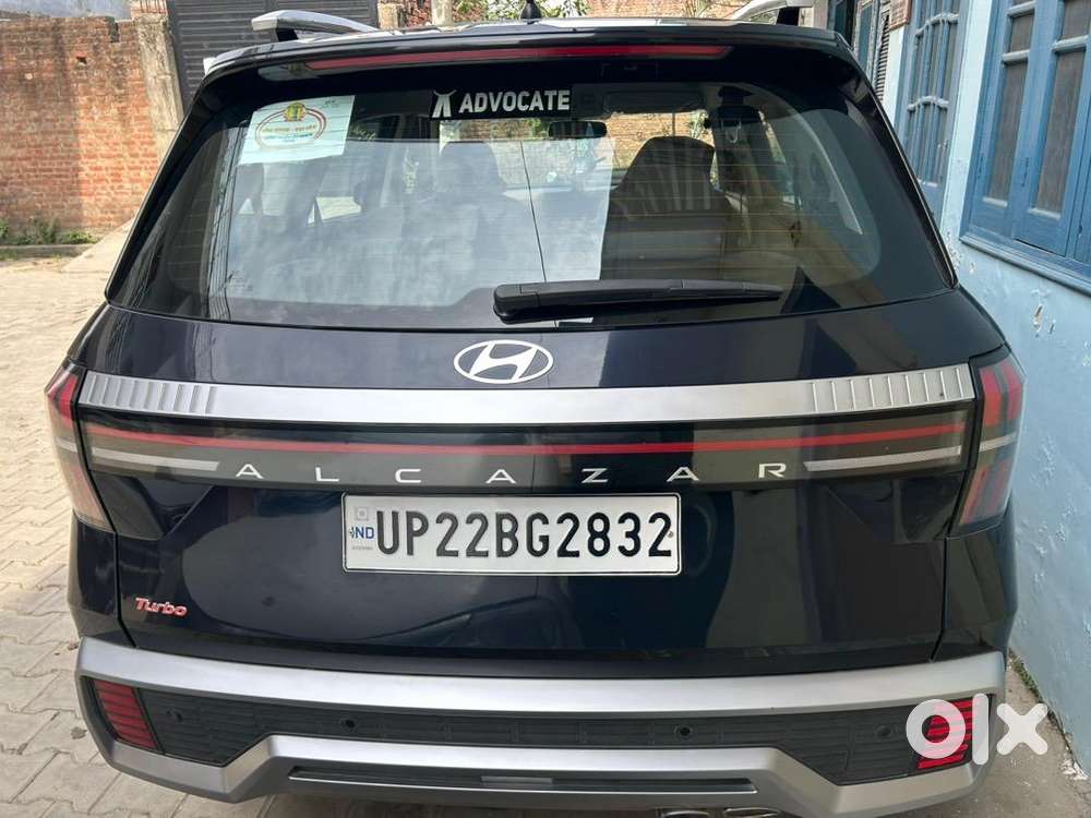 Hyundai Alcazar 2025 Petrol Well Maintained