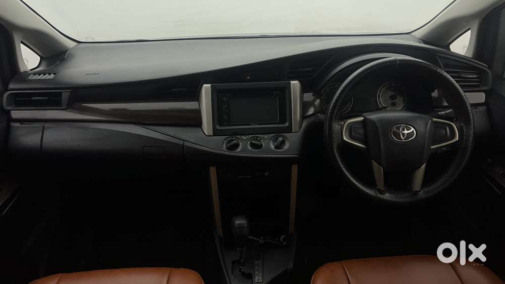 Toyota Innova Crysta 2.8 Gx At 8s, 2016, Diesel