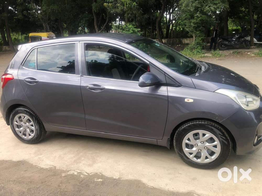 Hyundai Grand I10 Sportz, 2017, Petrol