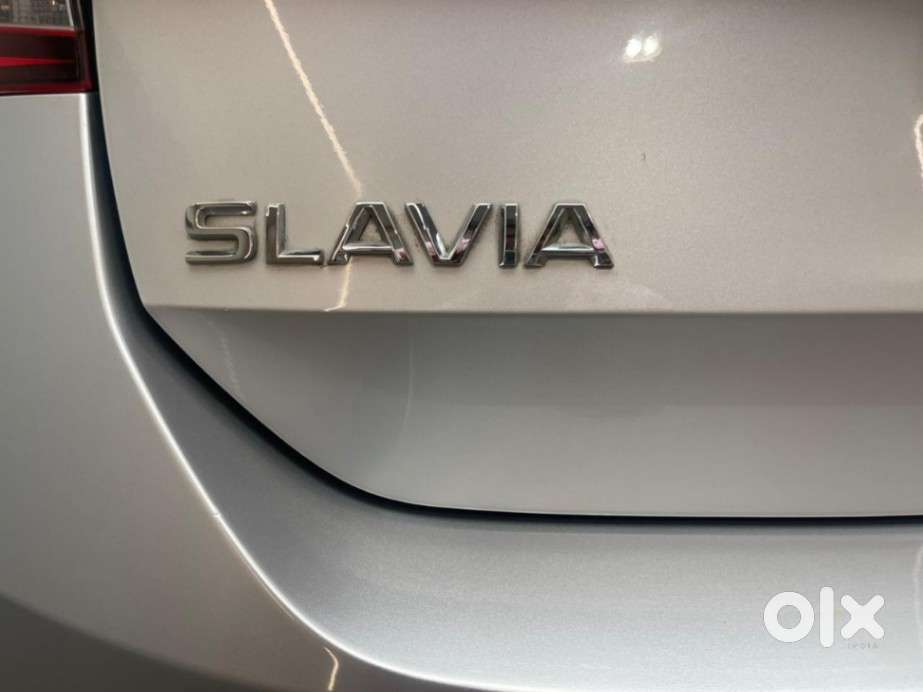 Skoda Slavia Style 1.0l Tsi At, 2013, Petrol