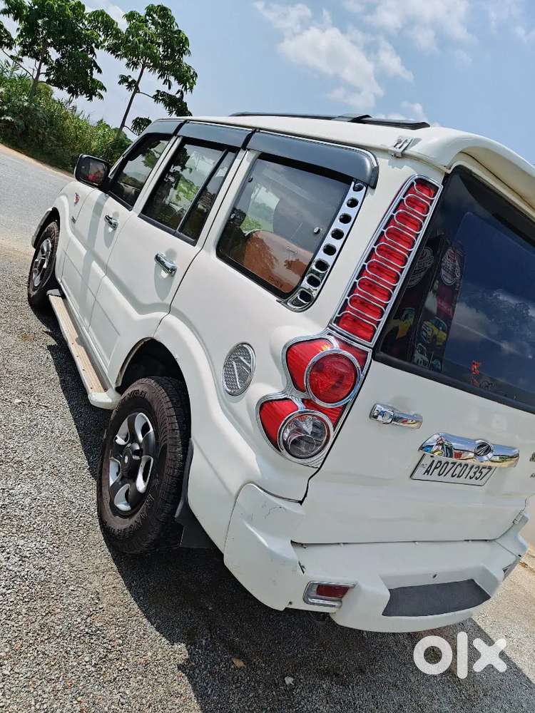 Mahindra Scorpio Classic 2014 Diesel 140000 Km Driven