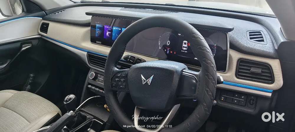 Mahindra Xuv700 2022 Petrol Well Maintained